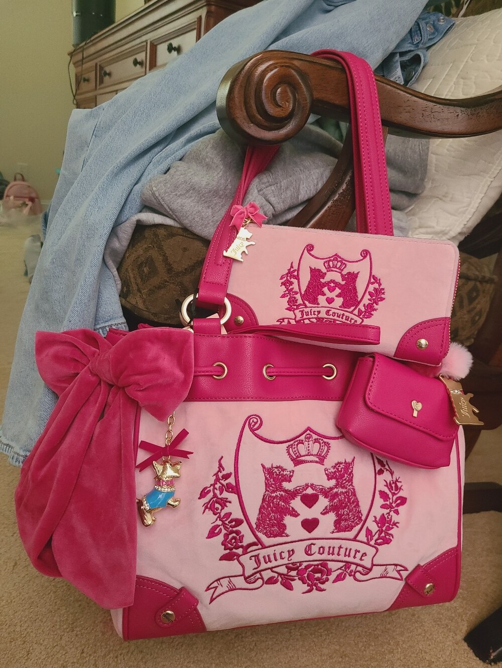 Juicy Couture Bag & Wallet π - Picture 2 of 6